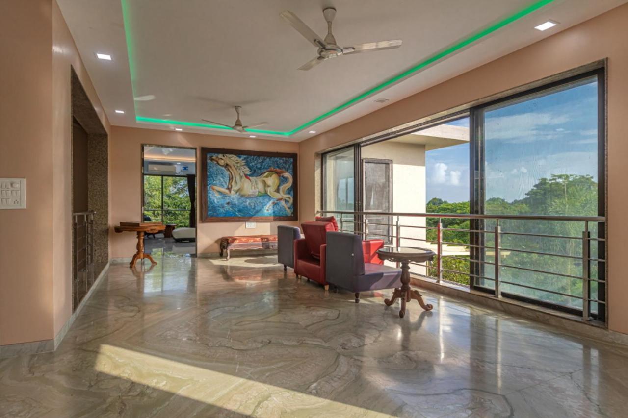 Saffronstays Aura, Alibaug - Luxury Pool Villa With A Game Room And Spacious Lawn Алибаг Экстерьер фото