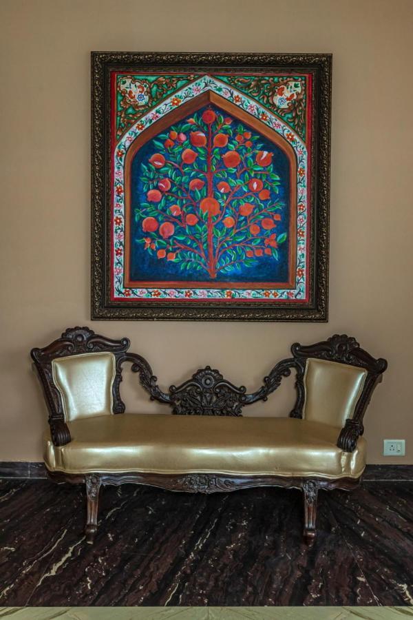 Saffronstays Aura, Alibaug - Luxury Pool Villa With A Game Room And Spacious Lawn Алибаг Экстерьер фото