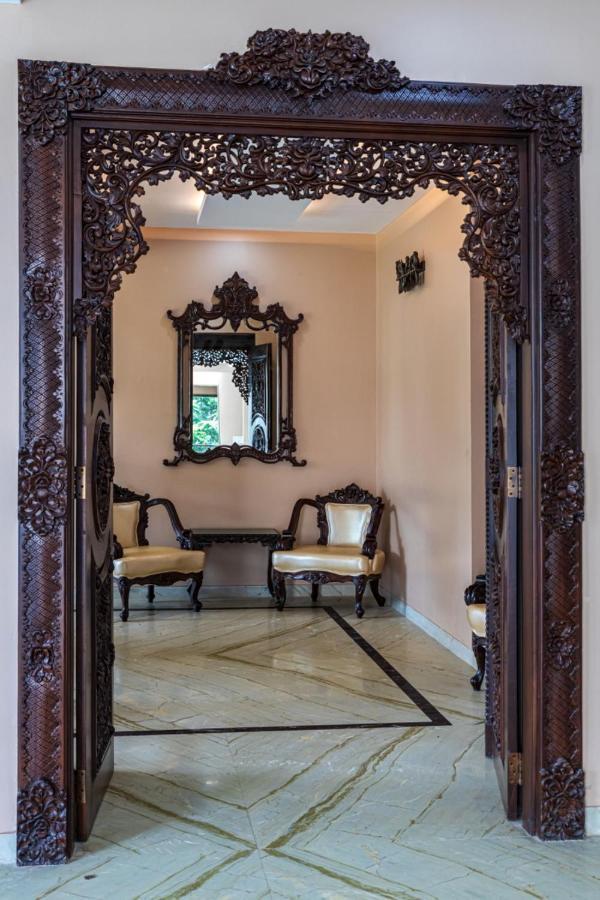 Saffronstays Aura, Alibaug - Luxury Pool Villa With A Game Room And Spacious Lawn Алибаг Экстерьер фото